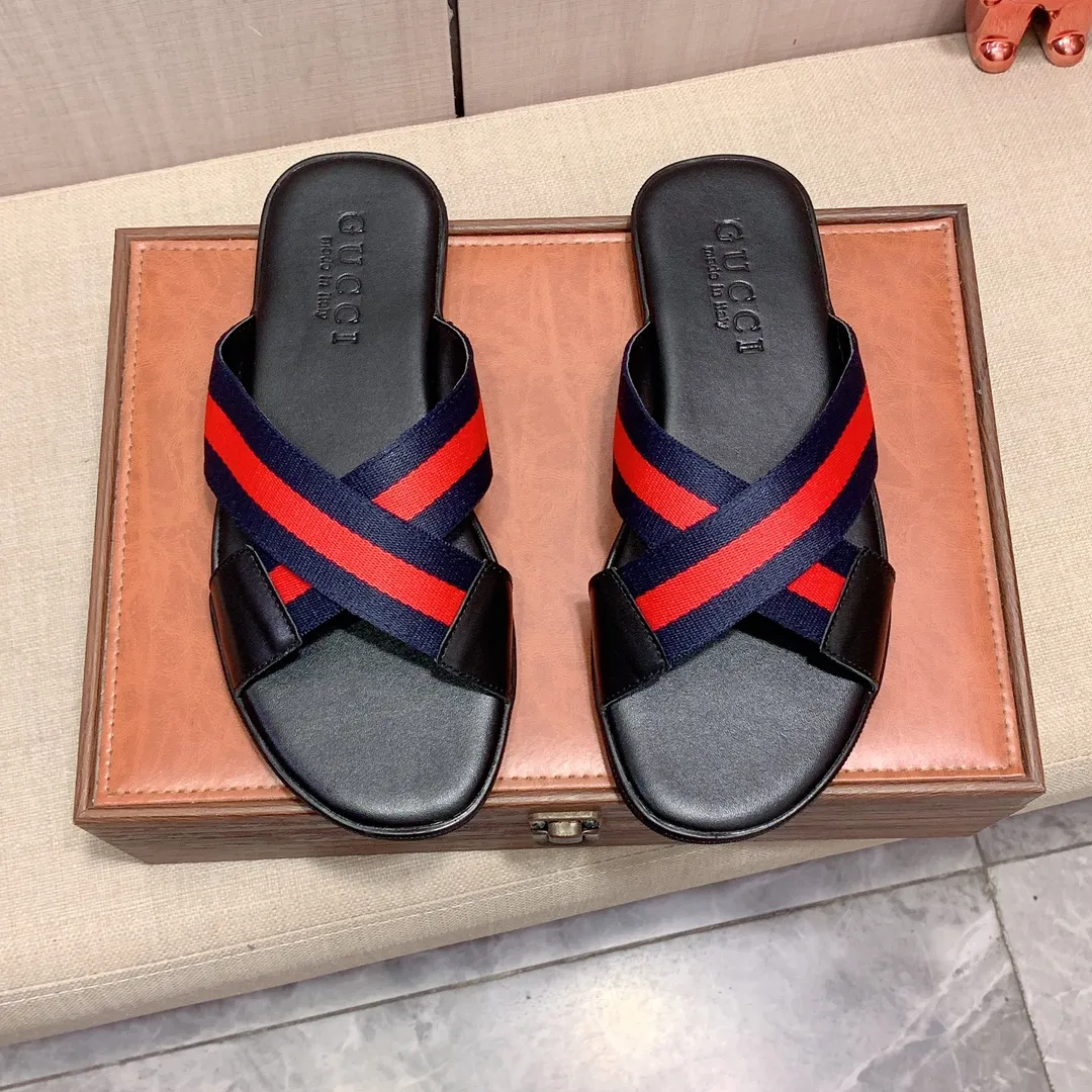 Slippers: New model: Factory price: 220💰💰🎩🎩🔥🔥《 Gucci* 》Series of slippers top purchasing agent🔍🔍Sold simultaneously for men, original Italian imported webbing made of selected cowhide, exquisite workmanship,), sole: (super comfortable) original factory special sole, ⚠️exclusive double-layer movable molded sole super comfortable⚠️, real shot🎬the real thing is more beautiful🔍🔍266 regular code 38-45